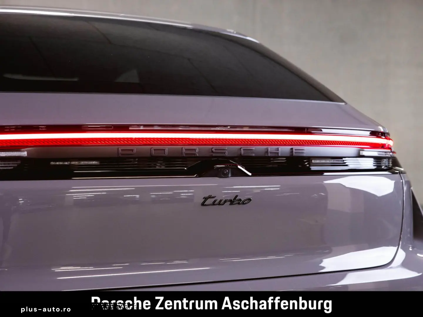 PORSCHE Macan Turbo Panoramadach Sport Chrono