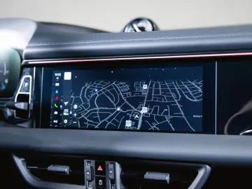 PORSCHE Macan Turbo Panoramadach Sport Chrono