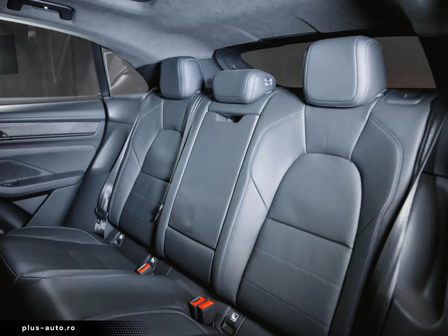 PORSCHE Macan Turbo Panoramadach Sport Chrono