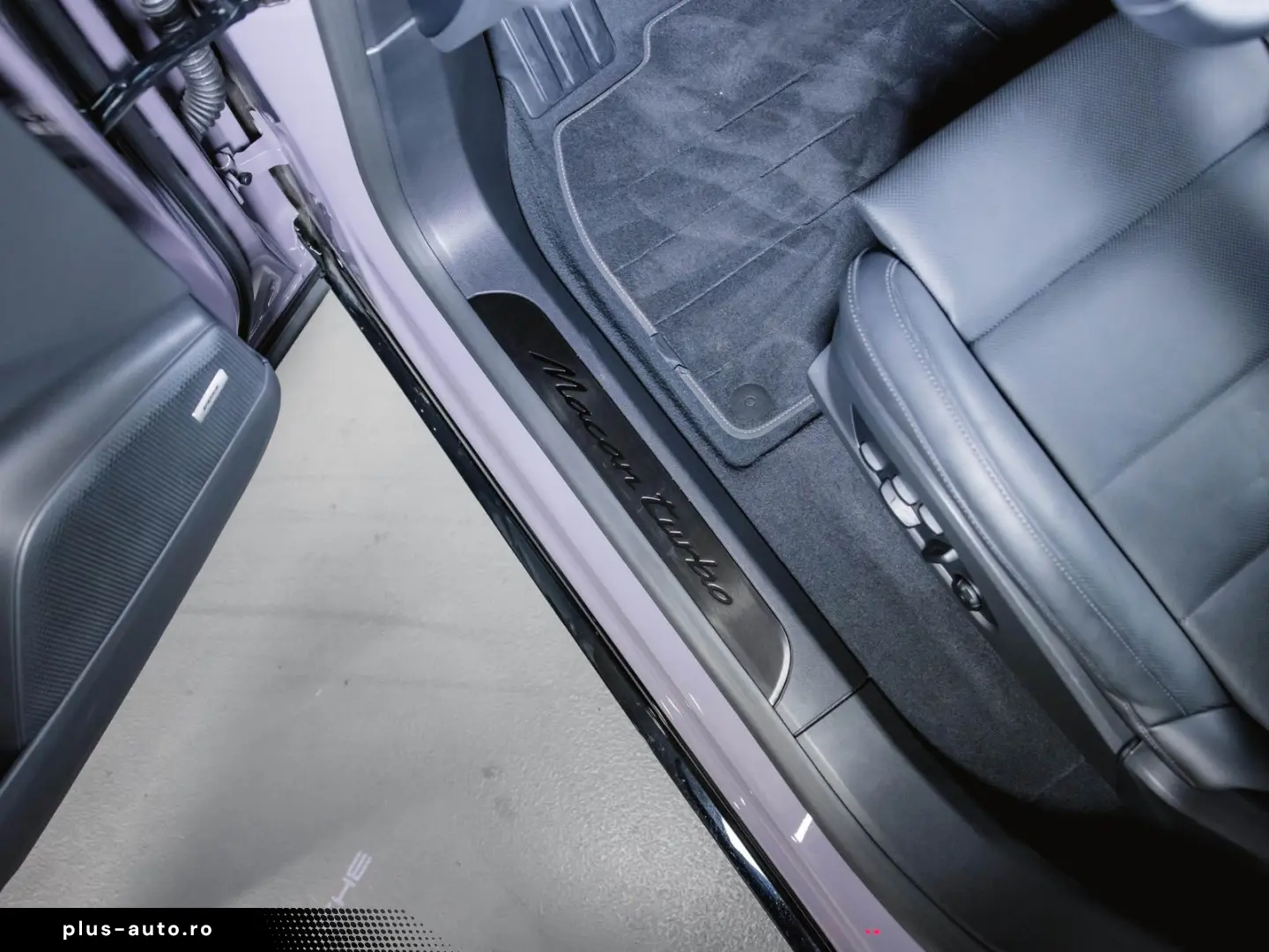 PORSCHE Macan Turbo Panoramadach Sport Chrono