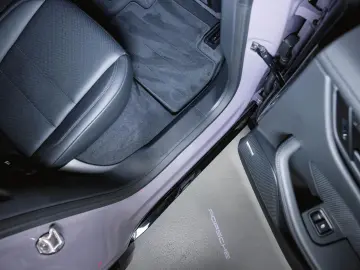 PORSCHE Macan Turbo Panoramadach Sport Chrono