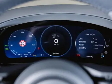 PORSCHE Macan Turbo Panoramadach Sport Chrono