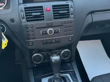 Mercedes-Benz C200 2.2Cdi