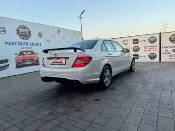 Mercedes-Benz C200 2.2Cdi