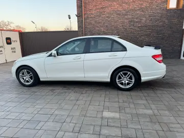Mercedes-Benz C200 2.2Cdi