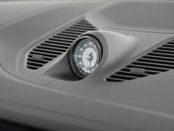 Porsche Cayenne E-Hybrid AHK PANO LUFT Bose