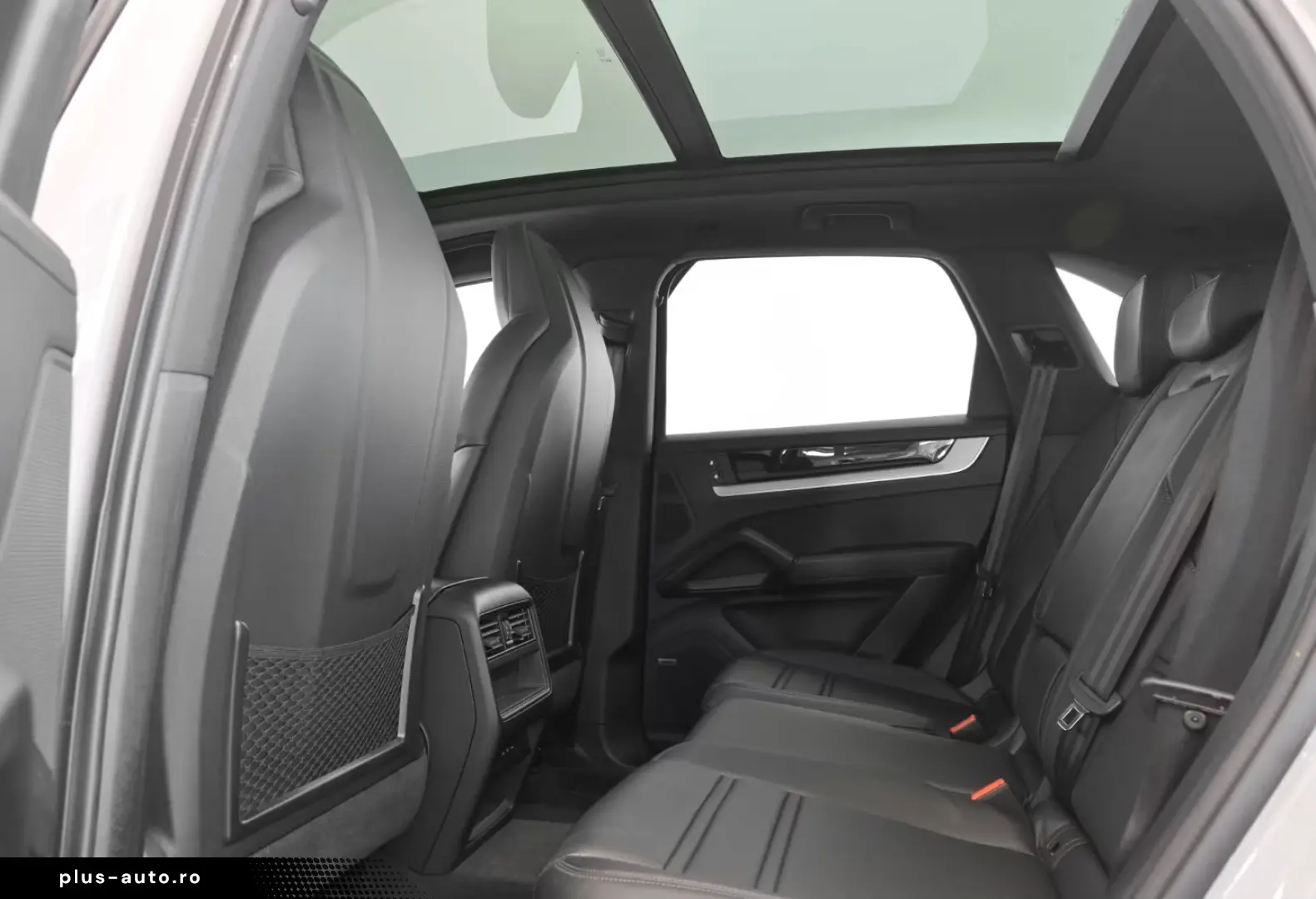 Porsche Cayenne E-Hybrid AHK PANO LUFT Bose