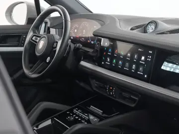 Porsche Cayenne E-Hybrid AHK PANO LUFT Bose