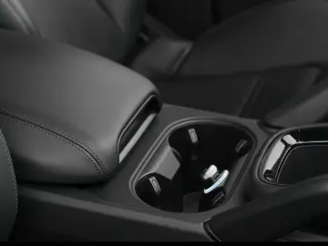 Porsche Cayenne E-Hybrid AHK PANO LUFT Bose