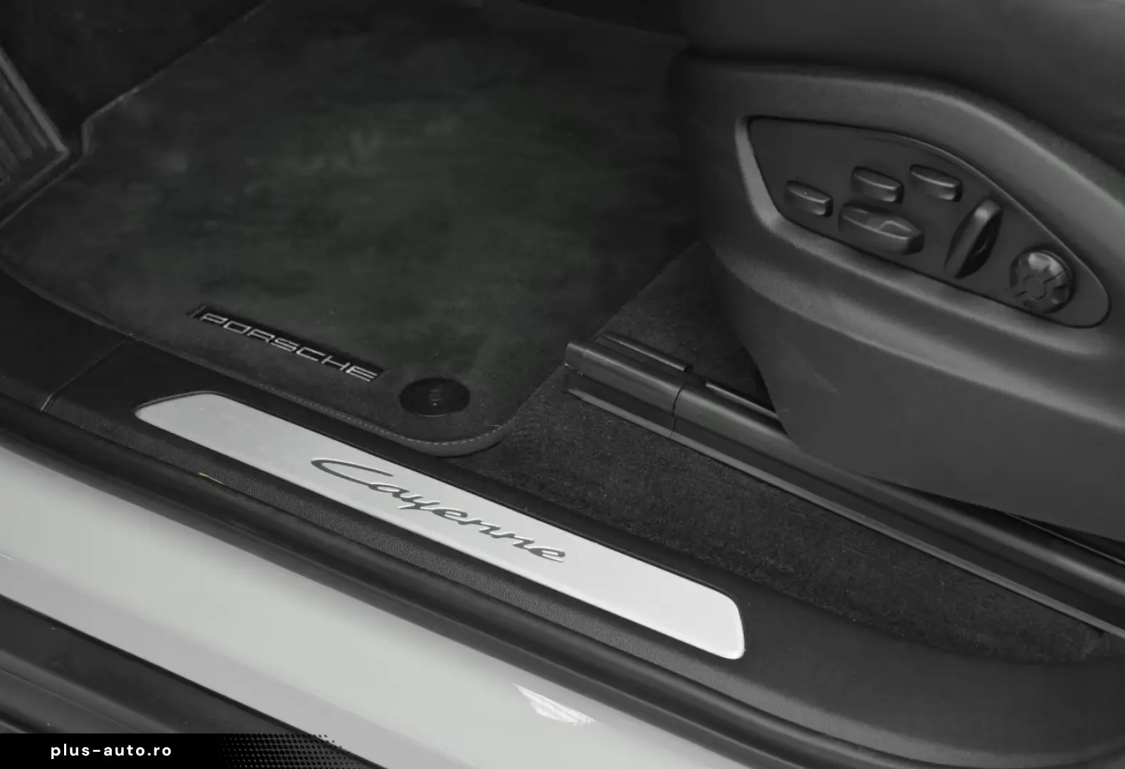 Porsche Cayenne E-Hybrid AHK PANO LUFT Bose