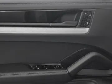 Porsche Cayenne E-Hybrid AHK PANO LUFT Bose