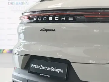 Porsche Cayenne E-Hybrid AHK PANO LUFT Bose