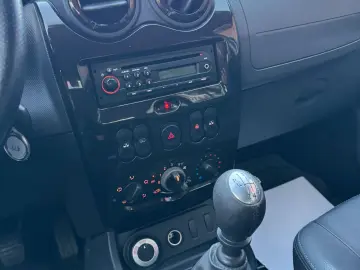 Dacia Duster 1.6Benzina 2012