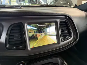 Dodge Challenger R T 5.7 V8 KAMERA H&K