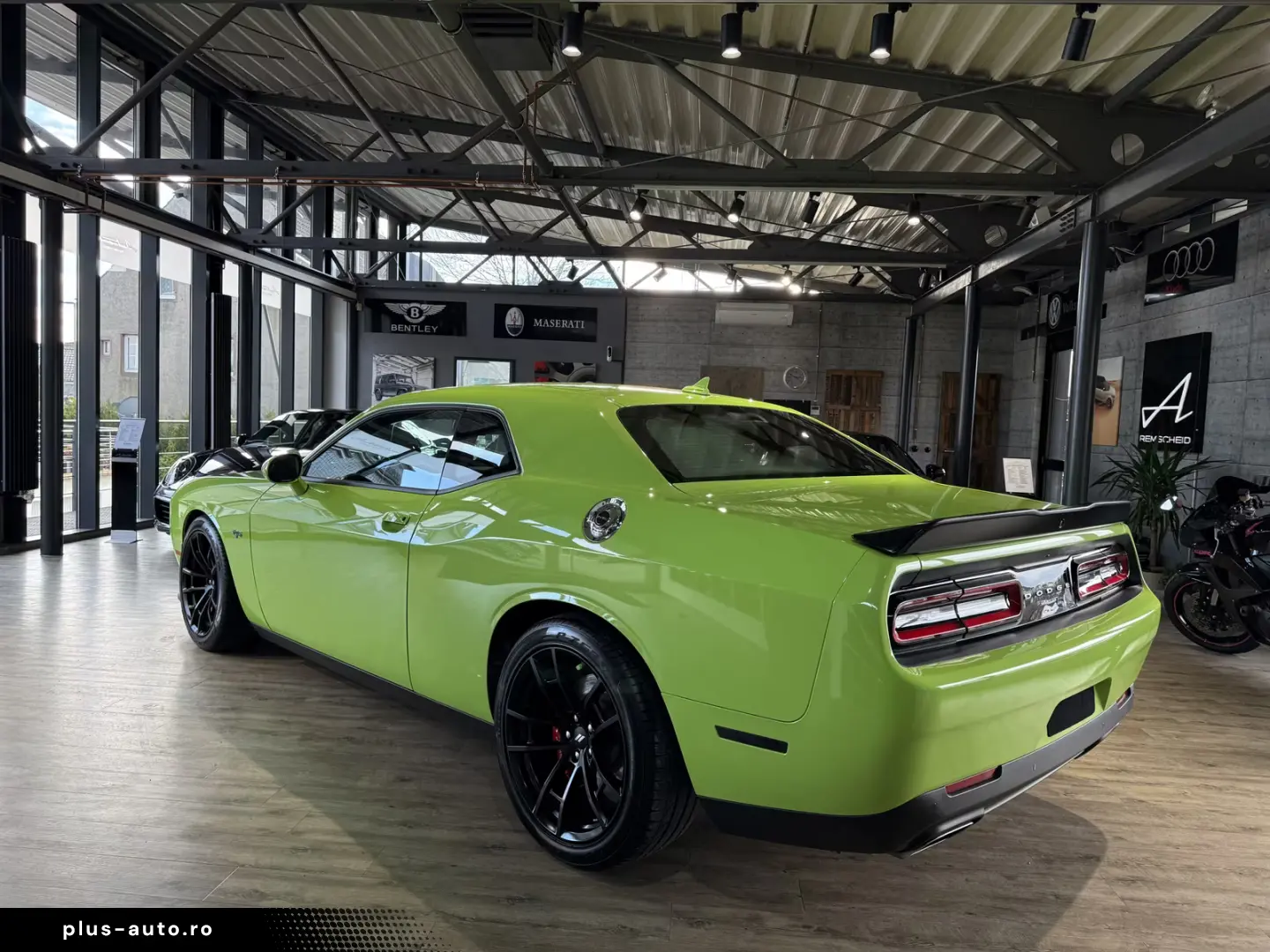 Dodge Challenger R T 5.7 V8 KAMERA H&K