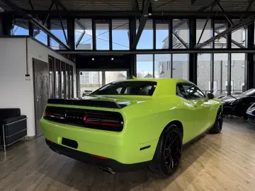 Dodge Challenger R T 5.7 V8 KAMERA H&K