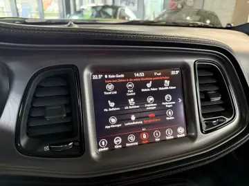 Dodge Challenger R T 5.7 V8 KAMERA H&K