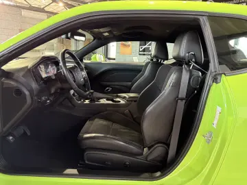 Dodge Challenger R T 5.7 V8 KAMERA H&K