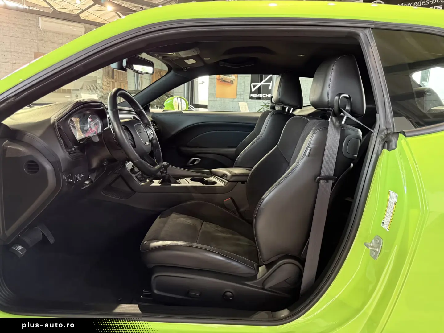 Dodge Challenger R T 5.7 V8 KAMERA H&K