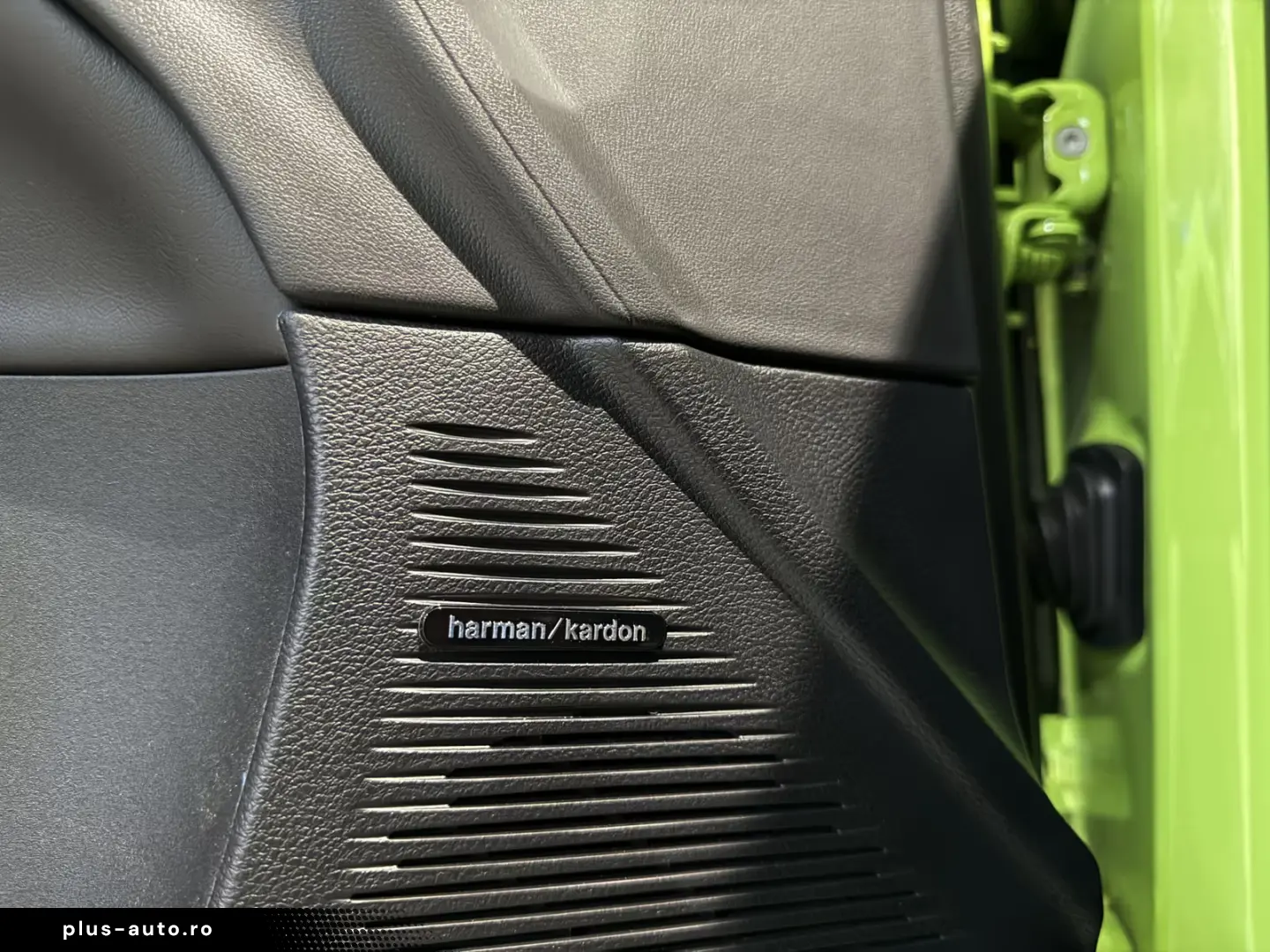 Dodge Challenger R T 5.7 V8 KAMERA H&K