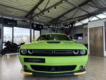 Dodge Challenger R T 5.7 V8 KAMERA H&K