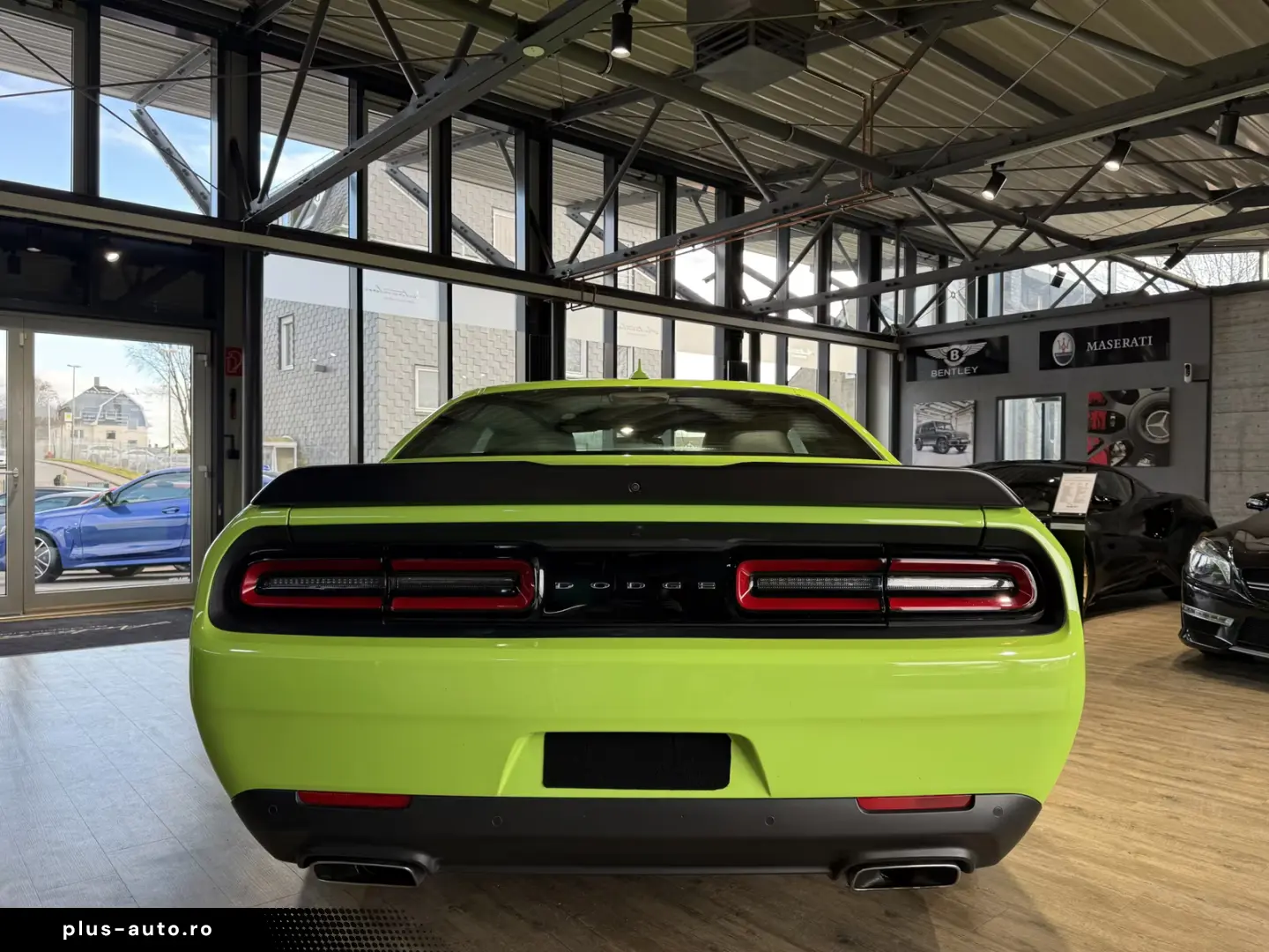Dodge Challenger R T 5.7 V8 KAMERA H&K