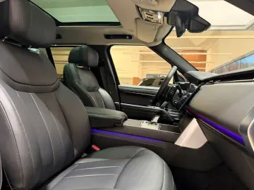 LAND ROVER Range Rover P550e HSE AHK 22'' &hellip;