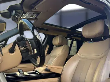 LAND ROVER Range Rover Autobiography