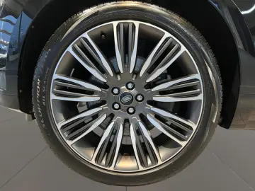 LAND ROVER Range Rover Velar P400 AWD R-Dynamic SE Style
