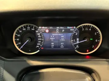 LAND ROVER Range Rover Velar P400 AWD R-Dynamic SE Style