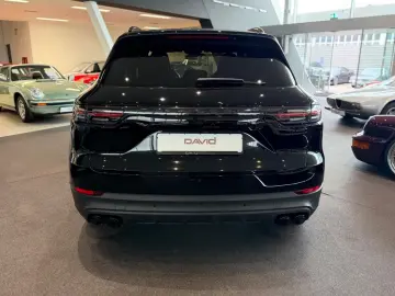 Porsche Cayenne E-Hybrid Platinum Edition