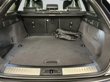LAND ROVER Range Rover Velar P400e S