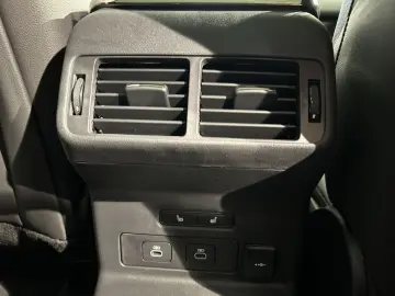 LAND ROVER Range Rover Velar P400e S