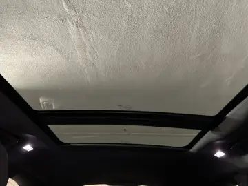 LAND ROVER Range Rover Velar P400e S