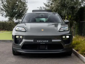PORSCHE Macan 4 EV 100KW 22 RS AIR MATRIX PANO ENTRY 18W