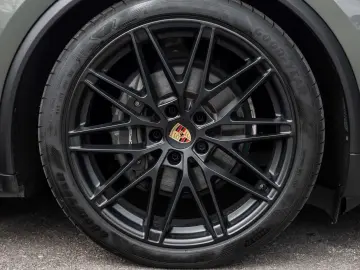 PORSCHE Macan 4 EV 100KW 22 RS AIR MATRIX PANO ENTRY 18W