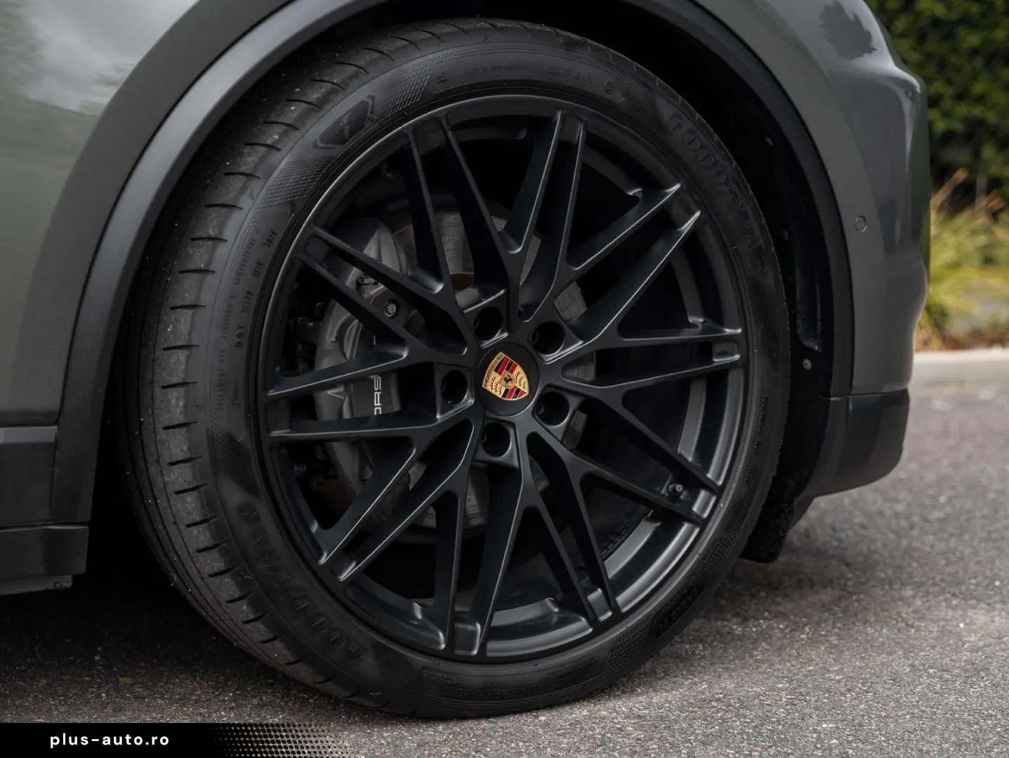 PORSCHE Macan 4 EV 100KW 22 RS AIR MATRIX PANO ENTRY 18W