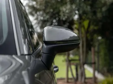 PORSCHE Macan 4 EV 100KW 22 RS AIR MATRIX PANO ENTRY 18W