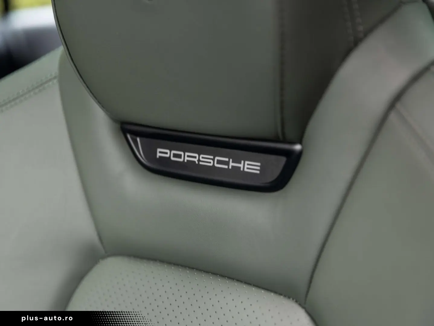 PORSCHE Macan 4 EV 100KW 22 RS AIR MATRIX PANO ENTRY 18W