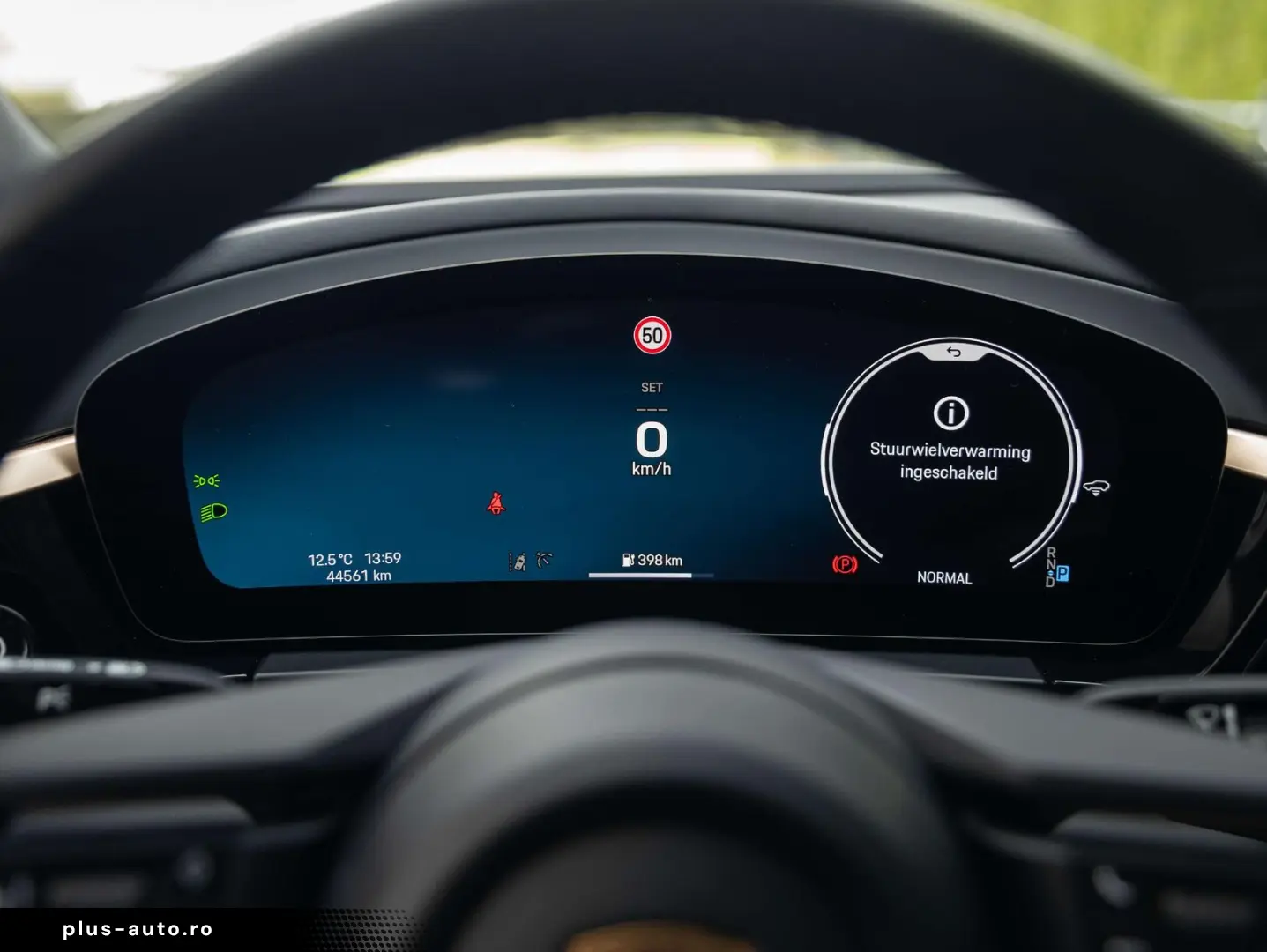 PORSCHE Macan 4 EV 100KW 22 RS AIR MATRIX PANO ENTRY 18W