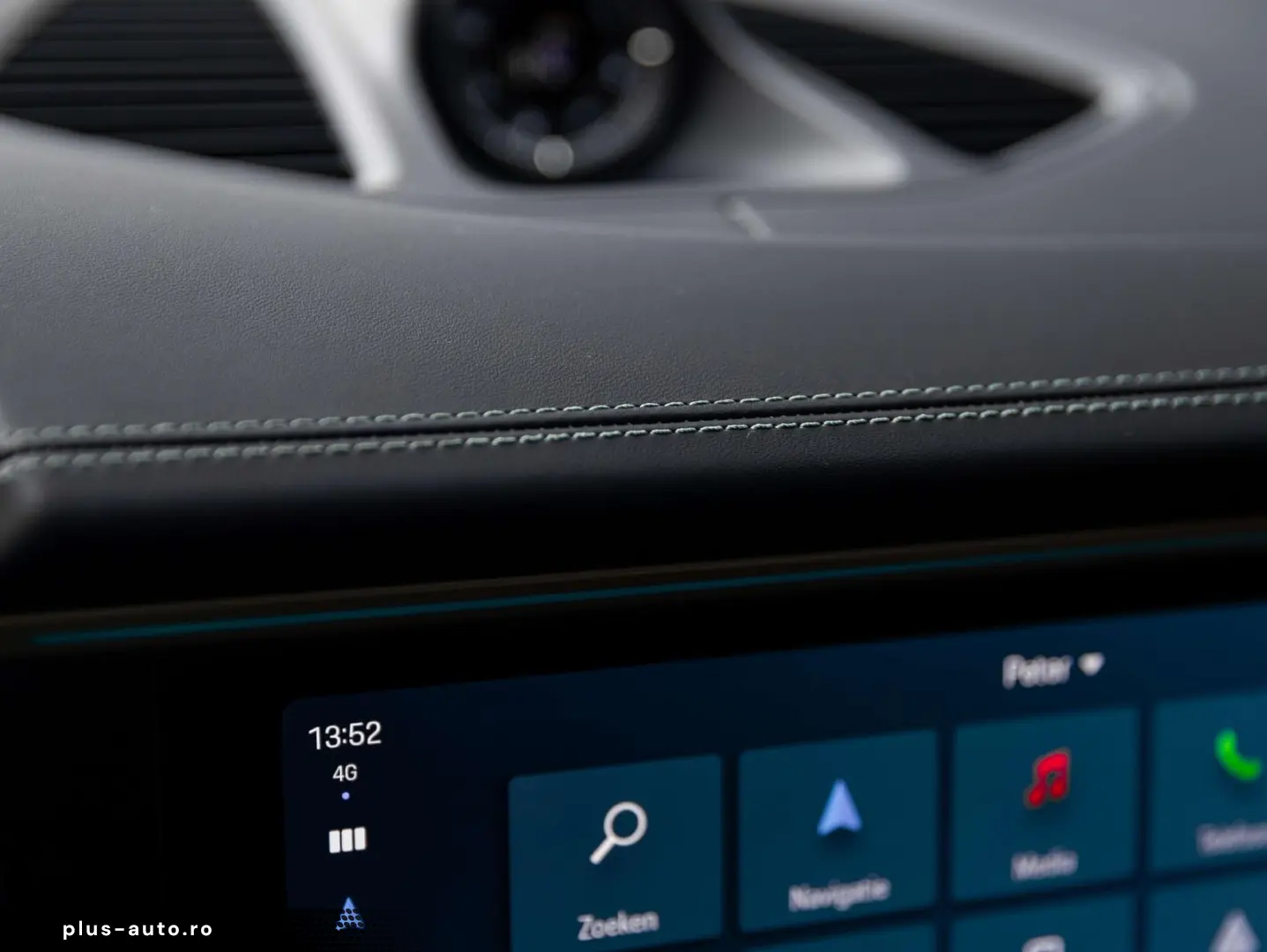 PORSCHE Macan 4 EV 100KW 22 RS AIR MATRIX PANO ENTRY 18W