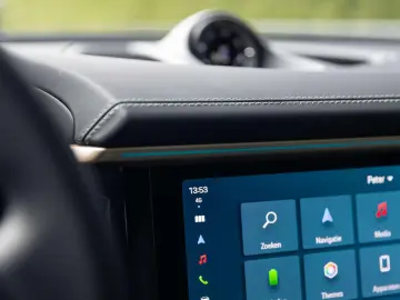 PORSCHE Macan 4 EV 100KW 22 RS AIR MATRIX PANO ENTRY 18W