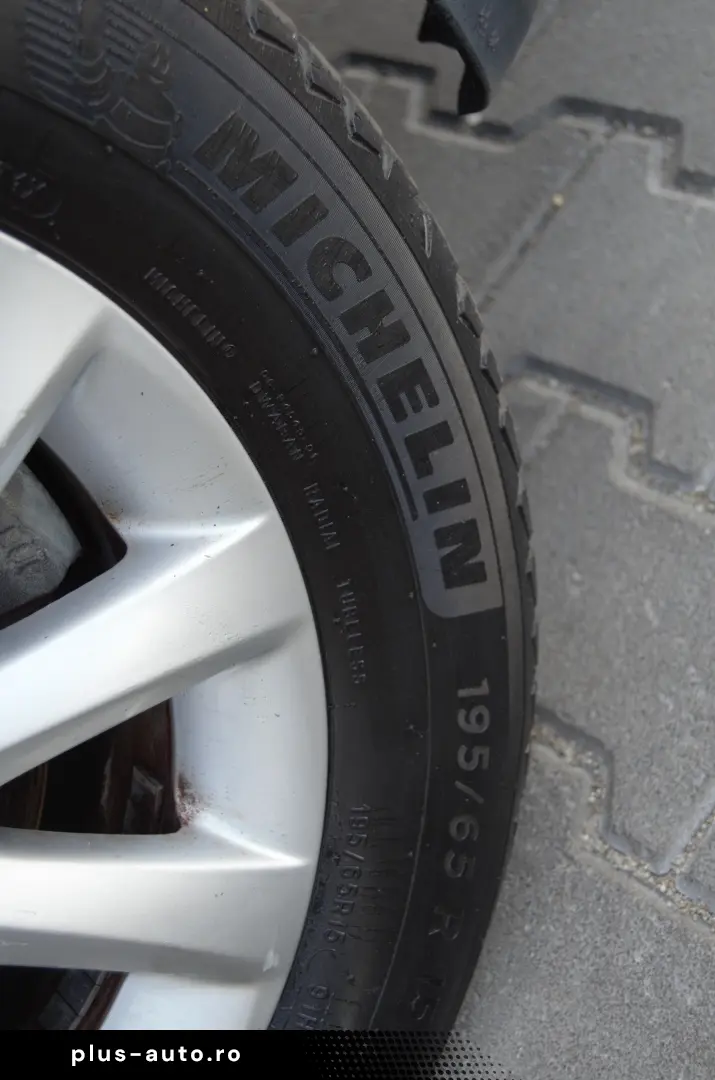 Volkswagen Golf 1.9 TDI    Manual    Garantie   Rate  Credit