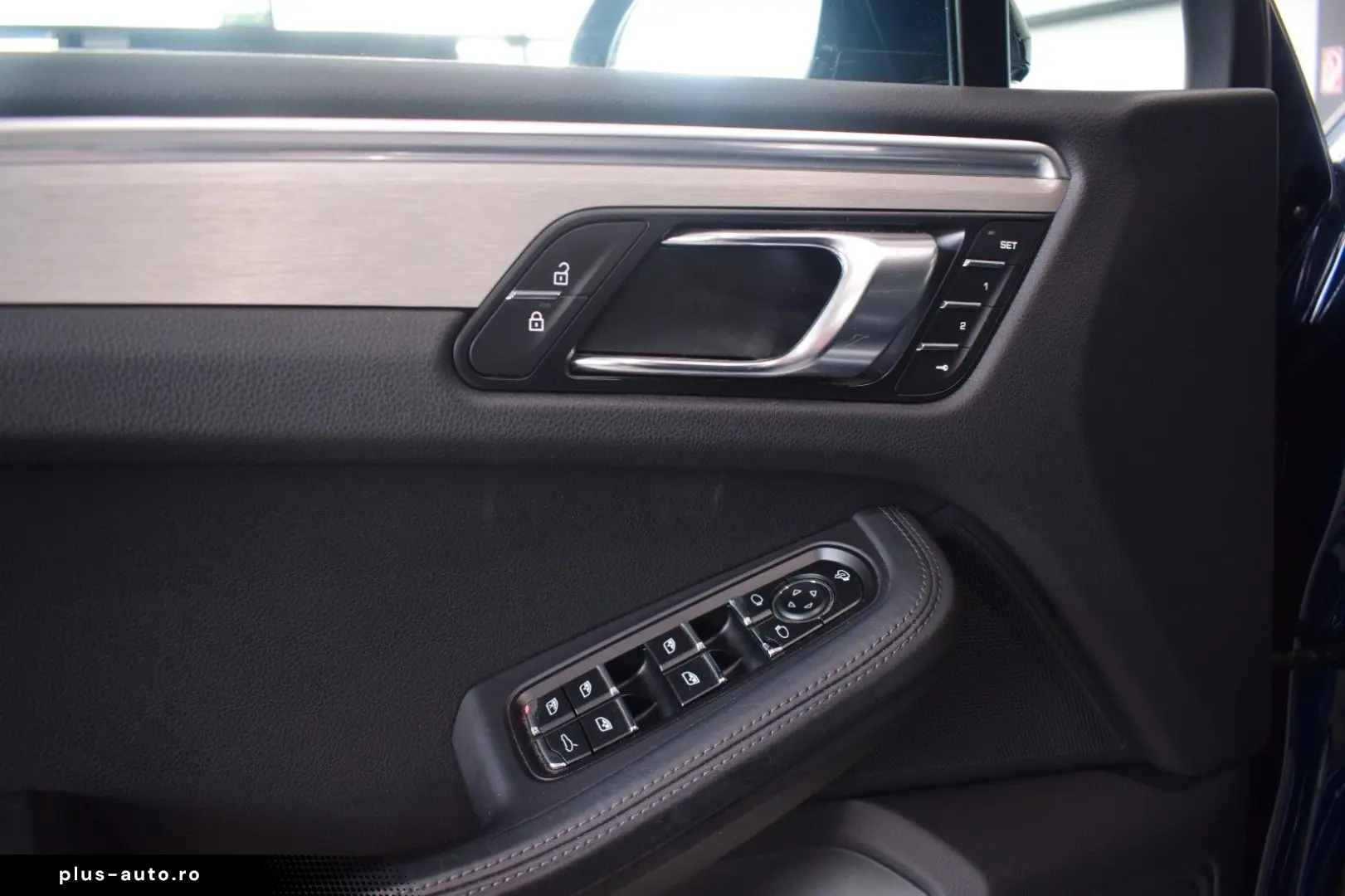 PORSCHE Macan Turbo    Sportabgasanlage   Chrono Paket