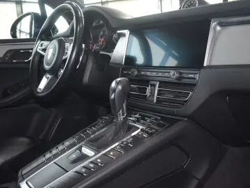 PORSCHE Macan Turbo    Sportabgasanlage   Chrono Paket