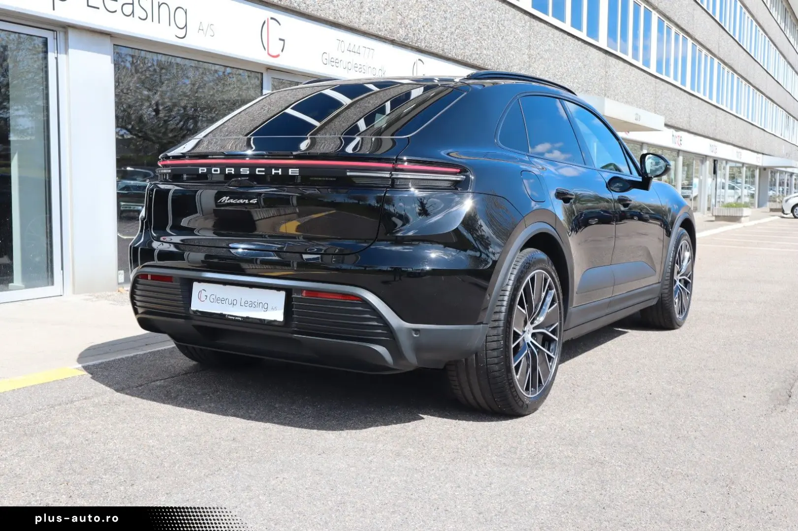 PORSCHE Macan Electric 4 PANO ACC SPORT CHRONO 18WAYSEAT
