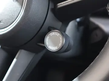 PORSCHE Macan Electric 4 PANO ACC SPORT CHRONO 18WAYSEAT