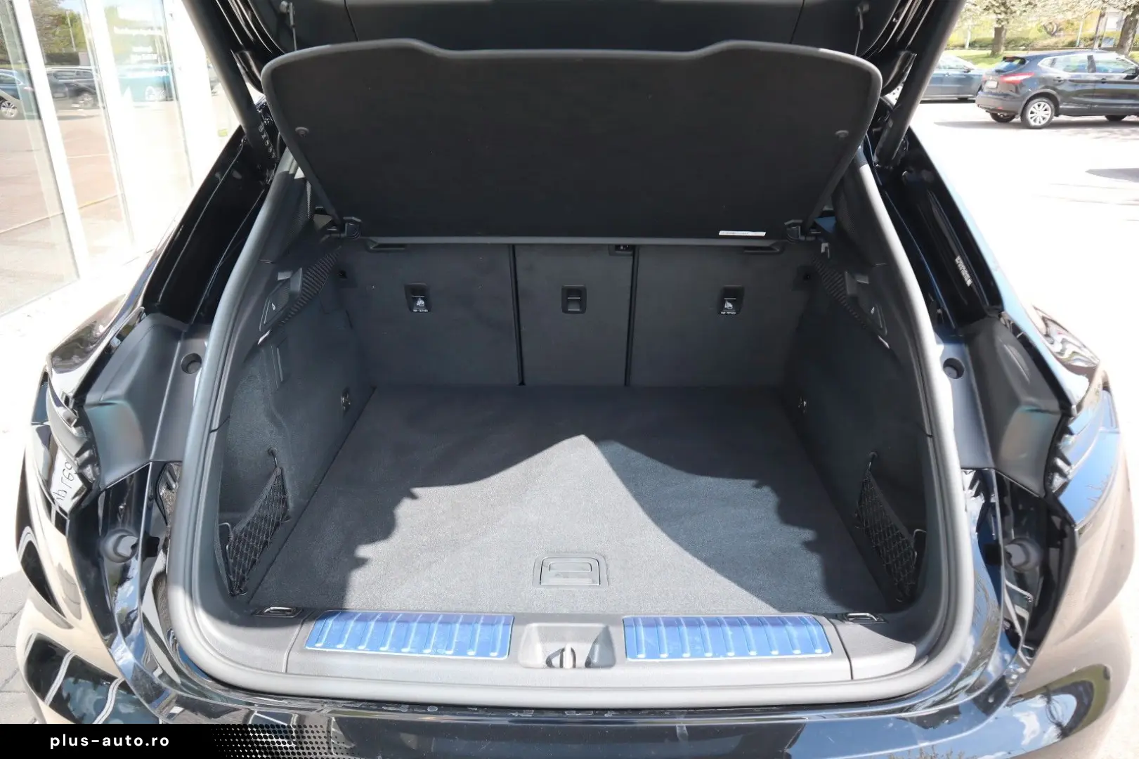 PORSCHE Macan Electric 4 PANO ACC SPORT CHRONO 18WAYSEAT