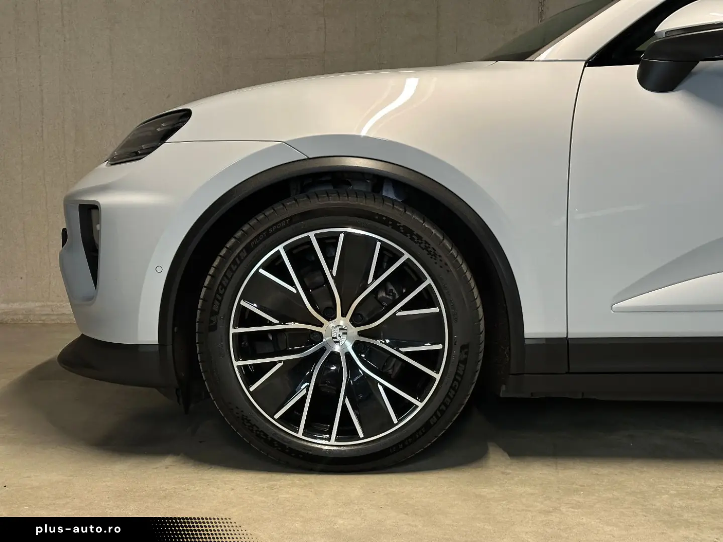 PORSCHE Macan 4   Luftfederung   LED-Matrix   AHK