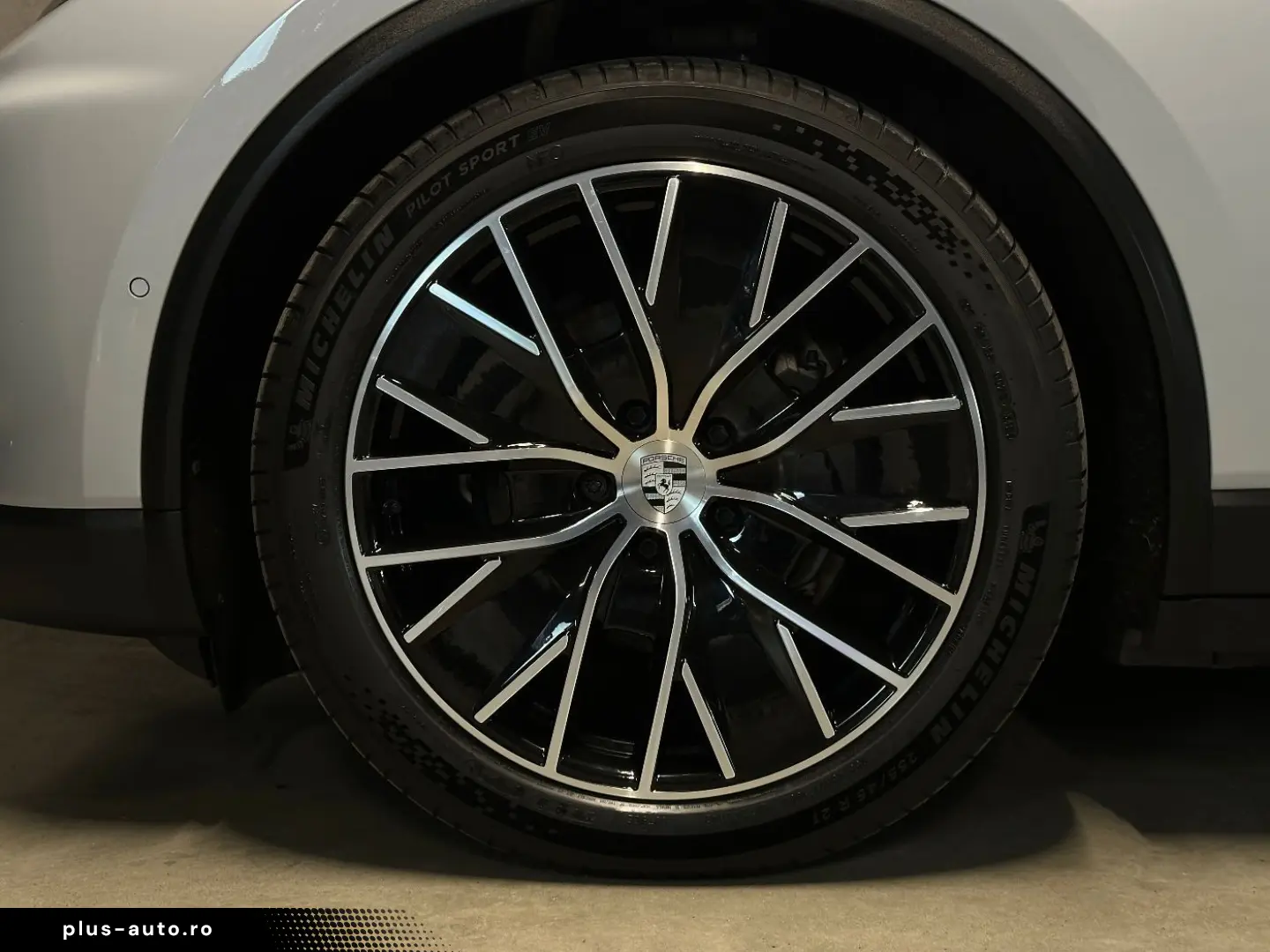 PORSCHE Macan 4   Luftfederung   LED-Matrix   AHK